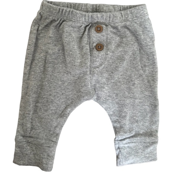 Carter’s Baby Boy 0-3m Modern Clothing Lot - Picture 7 of 9